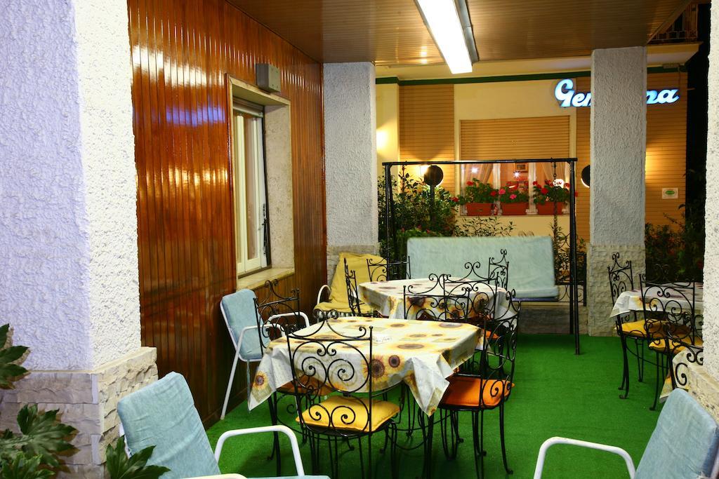 Hotel Eliseo 菲乌吉 外观 照片