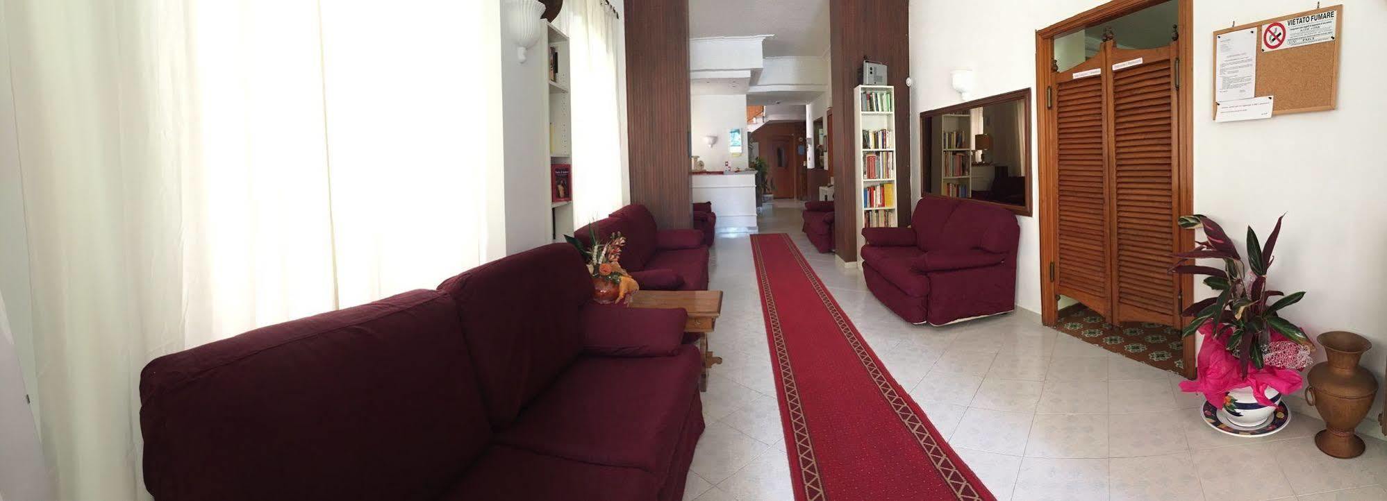 Hotel Eliseo 菲乌吉 外观 照片