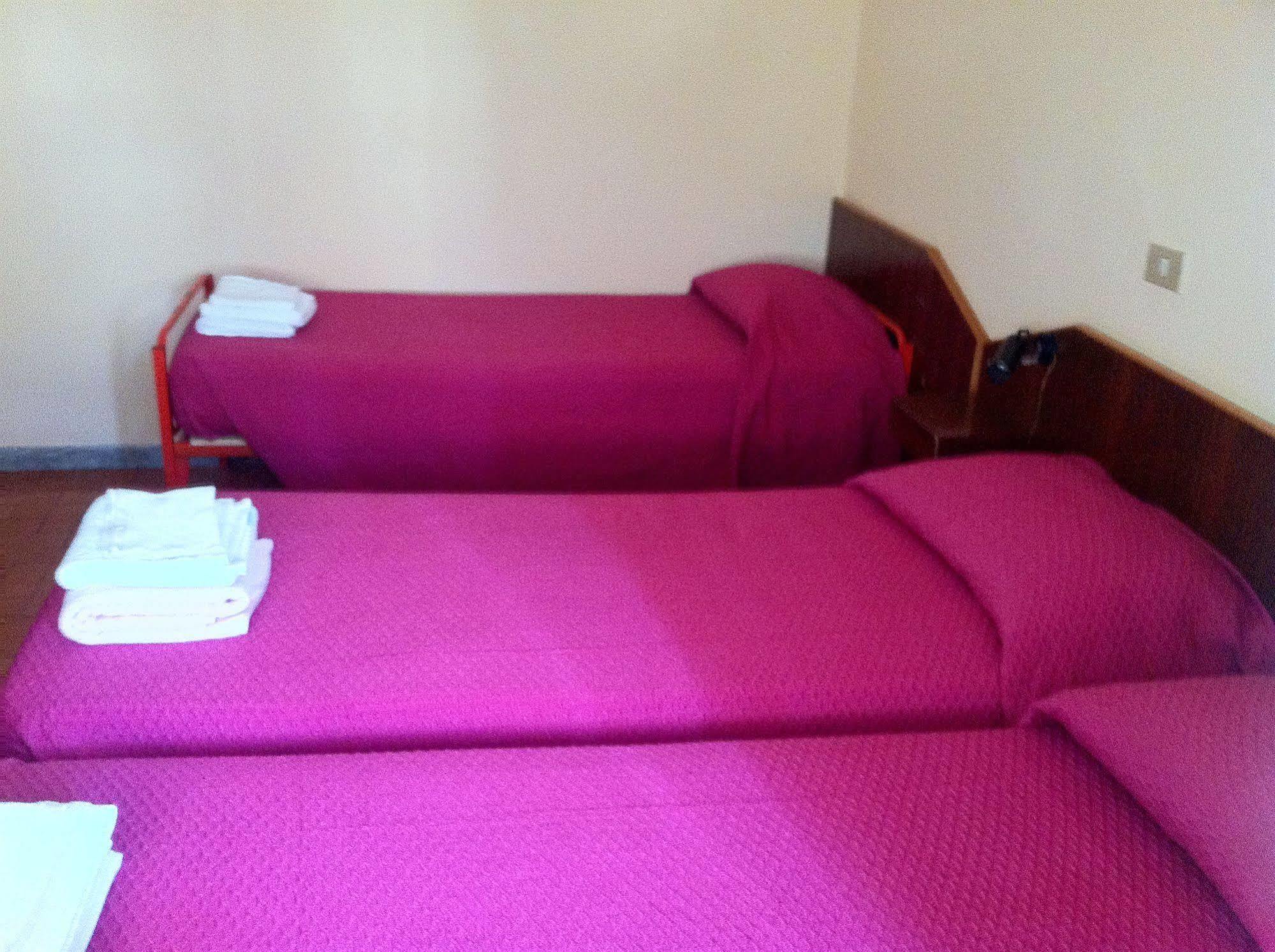 Hotel Eliseo 菲乌吉 外观 照片
