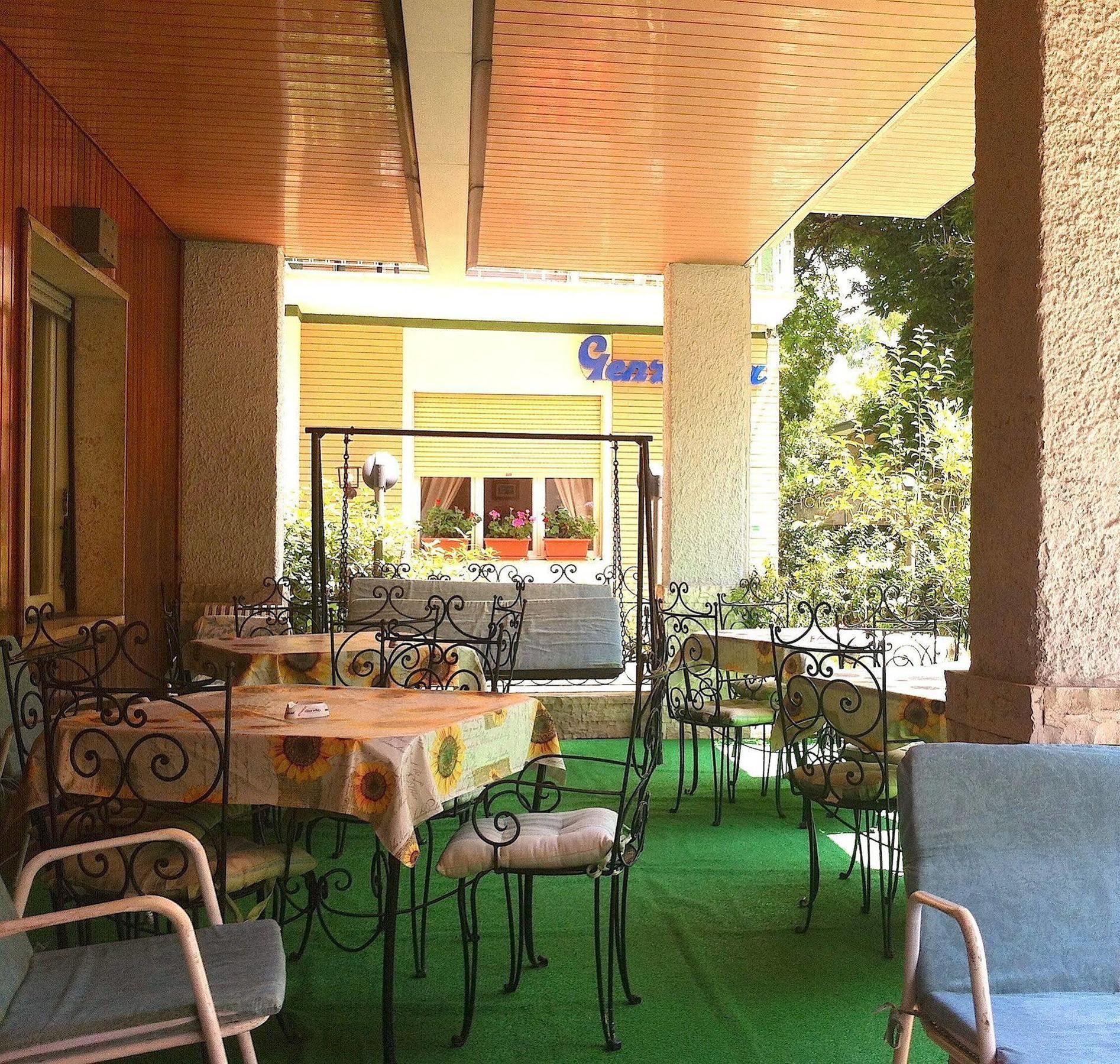 Hotel Eliseo 菲乌吉 外观 照片