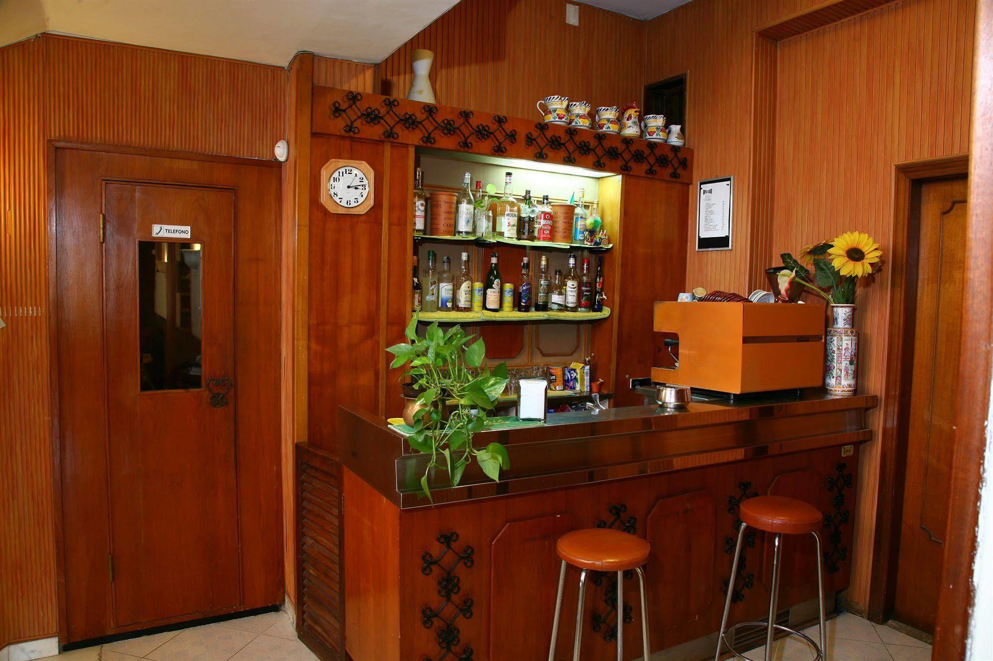 Hotel Eliseo 菲乌吉 外观 照片